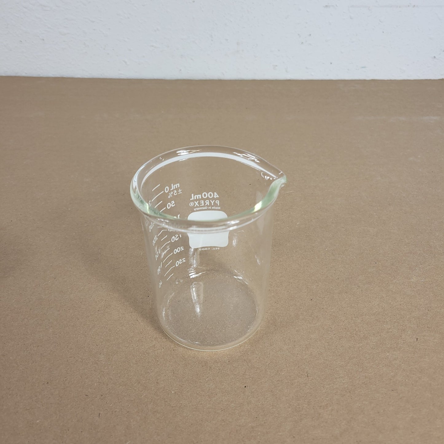400 mL Pyrex Heavy Duty Griffin Beaker 1003-.4L Graduated