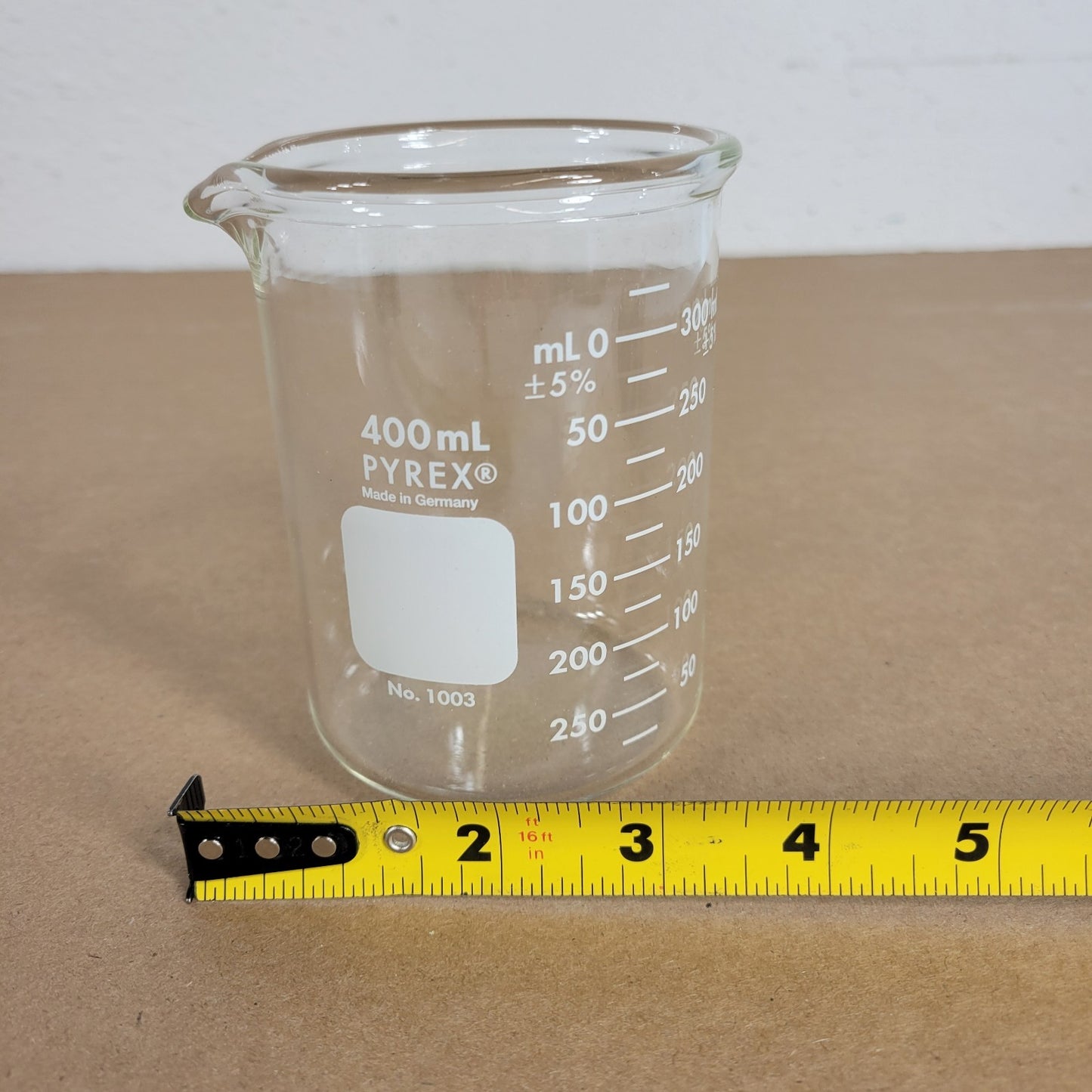 400 mL Pyrex Heavy Duty Griffin Beaker 1003-.4L Graduated