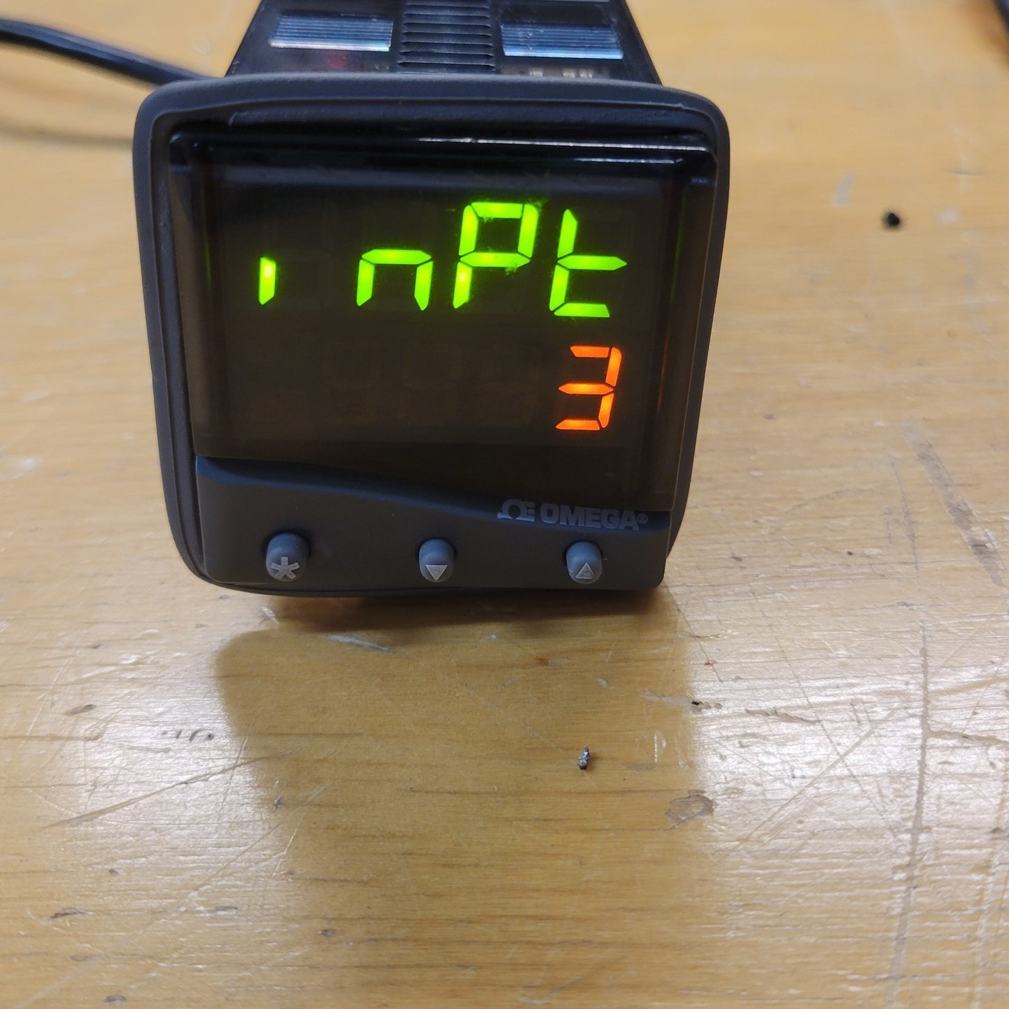 Omega CN96211TR Temperature Controller LCD Display Screen