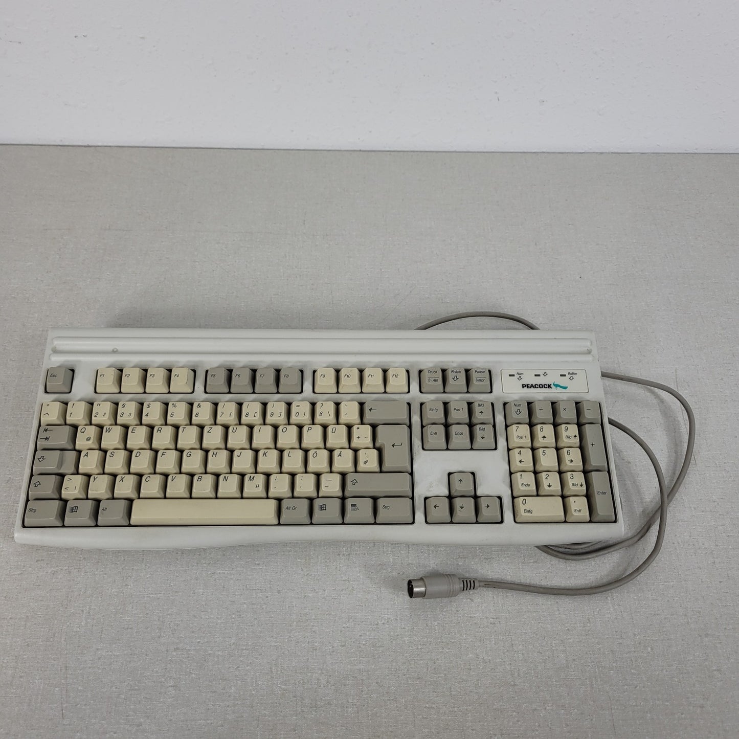 Vintage Mitsumi Peacock Mechanical Keyboard KPQ-E99ZC-13 5-pin DIN Connector