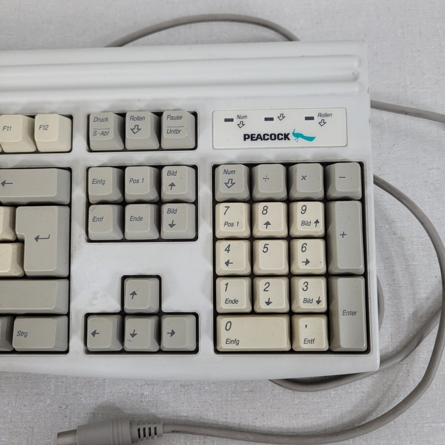 Vintage Mitsumi Peacock Mechanical Keyboard KPQ-E99ZC-13 5-pin DIN Connector