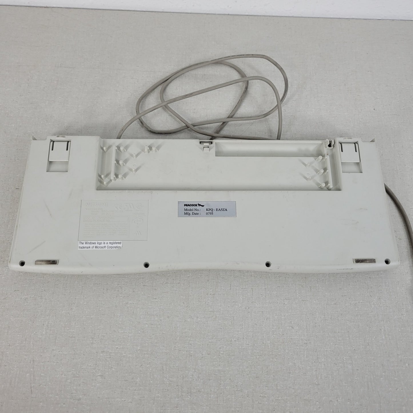 Vintage Mitsumi Peacock Mechanical Keyboard KPQ-E99ZC-13 5-pin DIN Connector