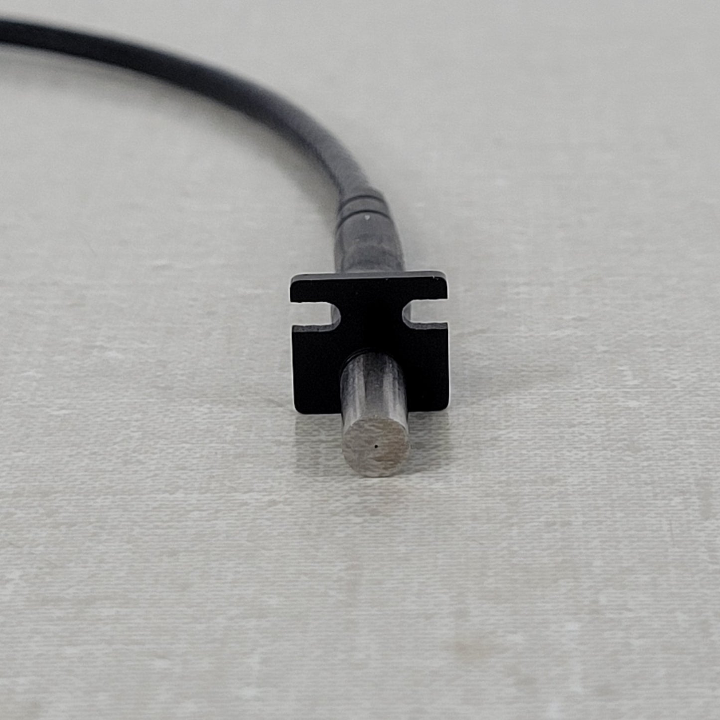 Ocean Optics ZDF-10484 Fiber Optic Cable Female BNC to Male 10.5" VIS Range