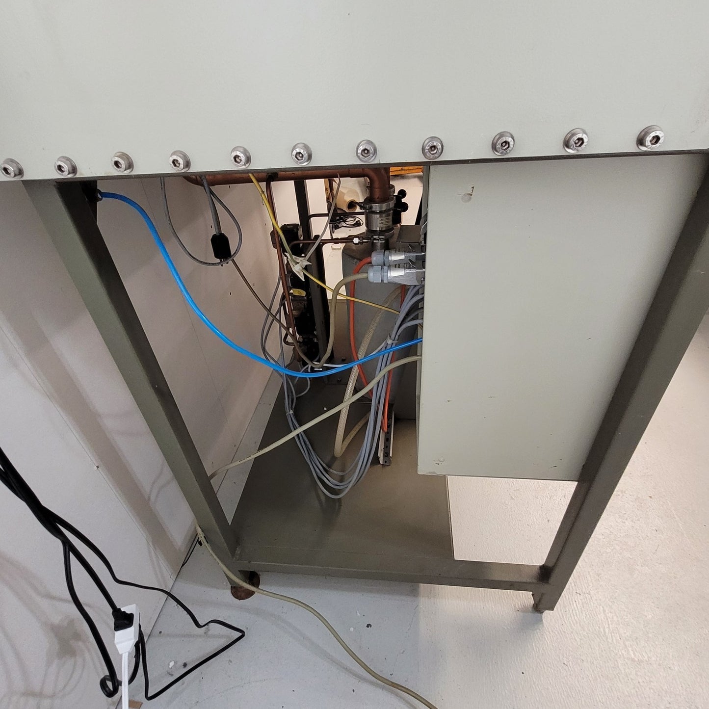 MBRAUN IT Labmaster 100 LM Laboratory Inert Gas Air-Free Glovebox Workstation