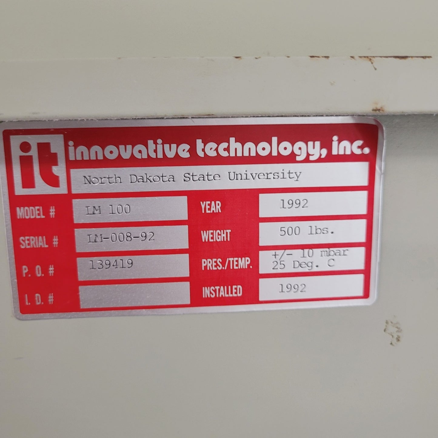 MBRAUN IT Labmaster 100 LM Laboratory Inert Gas Air-Free Glovebox Workstation