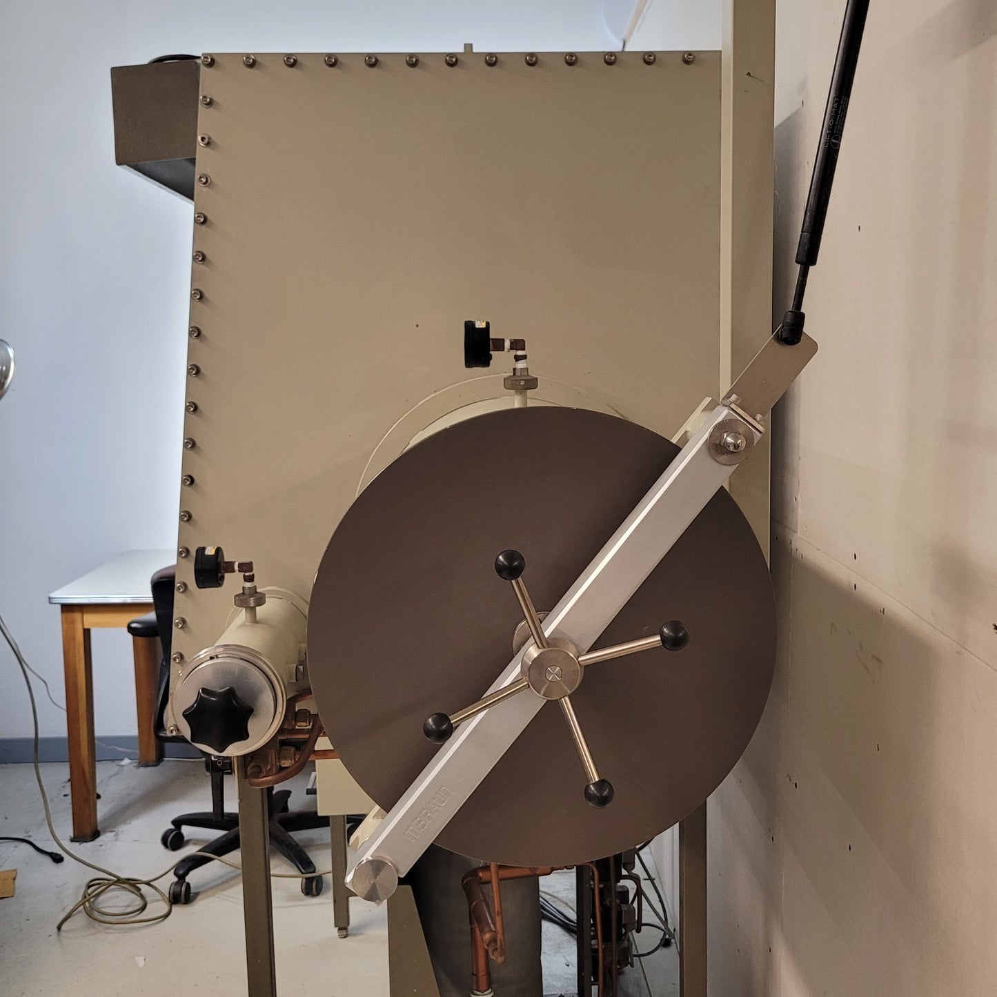 MBRAUN IT Labmaster 100 LM Laboratory Inert Gas Air-Free Glovebox Workstation