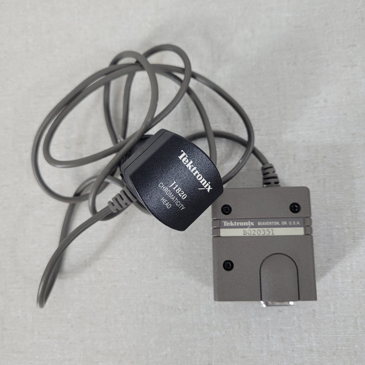 Tektronix J17 LumaColor Photometer Set J1820 Chromaticity Head Light Measurer