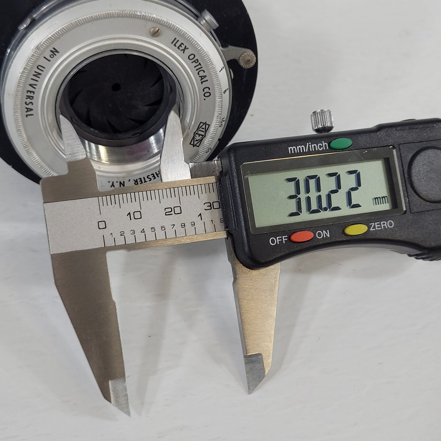 ILEX Optical No1 Universal Camera Leaf Shutter Aperture Hole 30mm Thread Mount