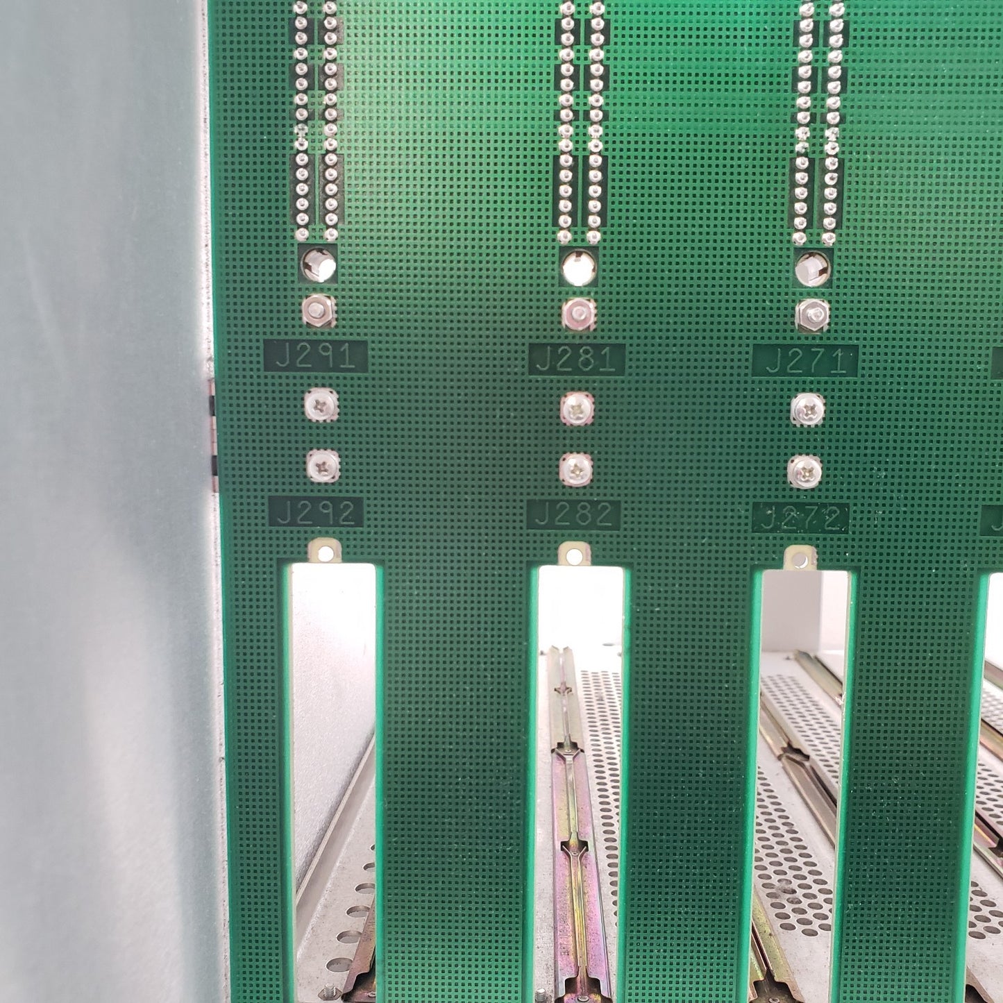 Varian RF Cardcage Backplane 992470-01A 87195853D Rack Mountable Aluminum