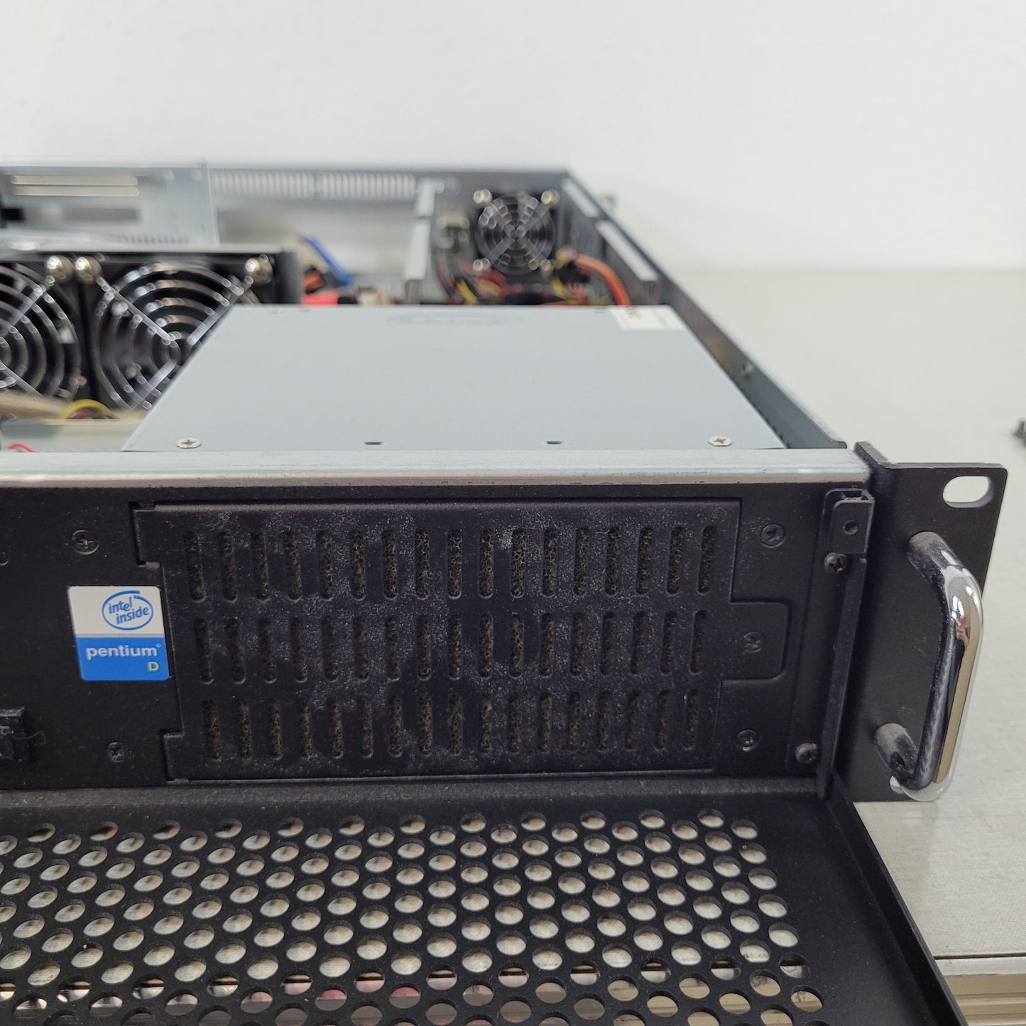 X-Case X-255X 2U Rack Mount Chassis ATX Server Case w/ CD Drive and Power Supply