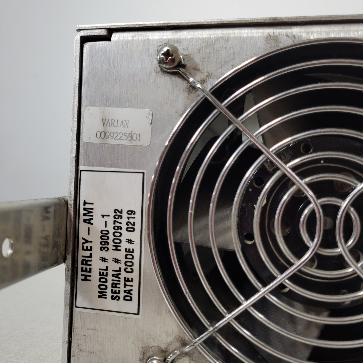 Varian Herley 3900-1 NMR Dual Channel RF Amplifier Varian 0099225301 Controller