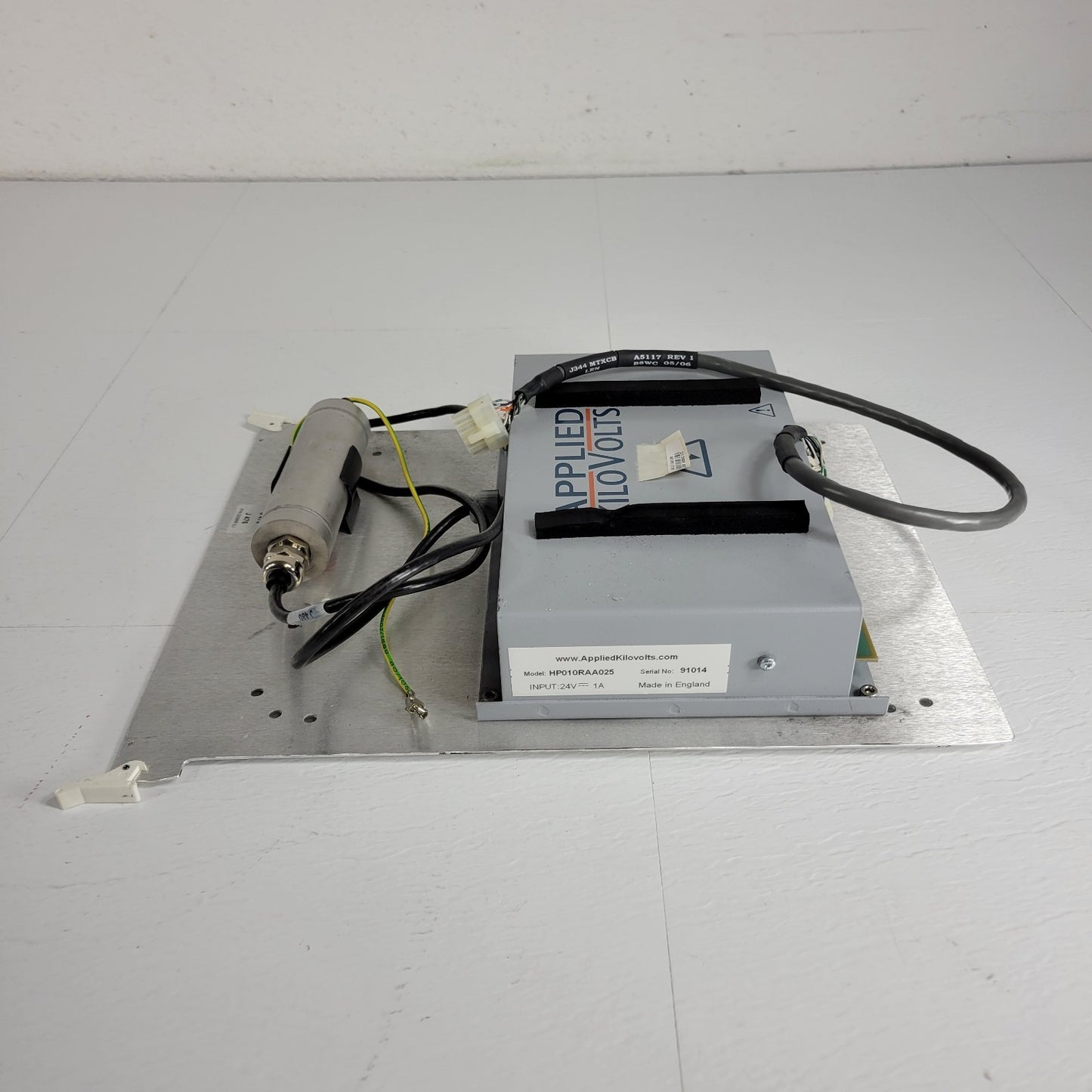 Applied Kilovolts HP010RAA025 High Voltage Power Supply 10kV 1mA w/ J476