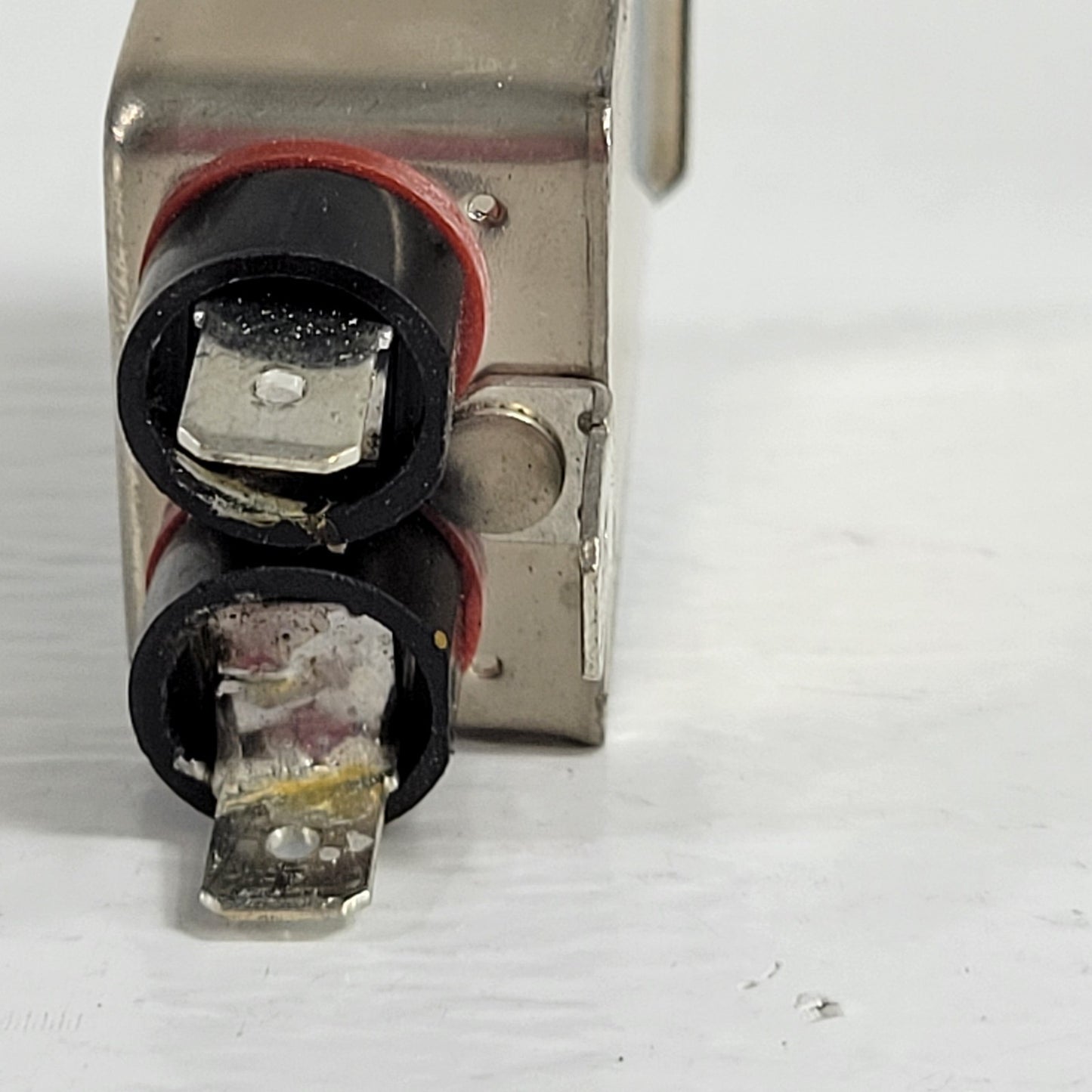 Schurter A326L100C0 Power Switch 10A And Corcom 10ED1C F7433 Power Inlet
