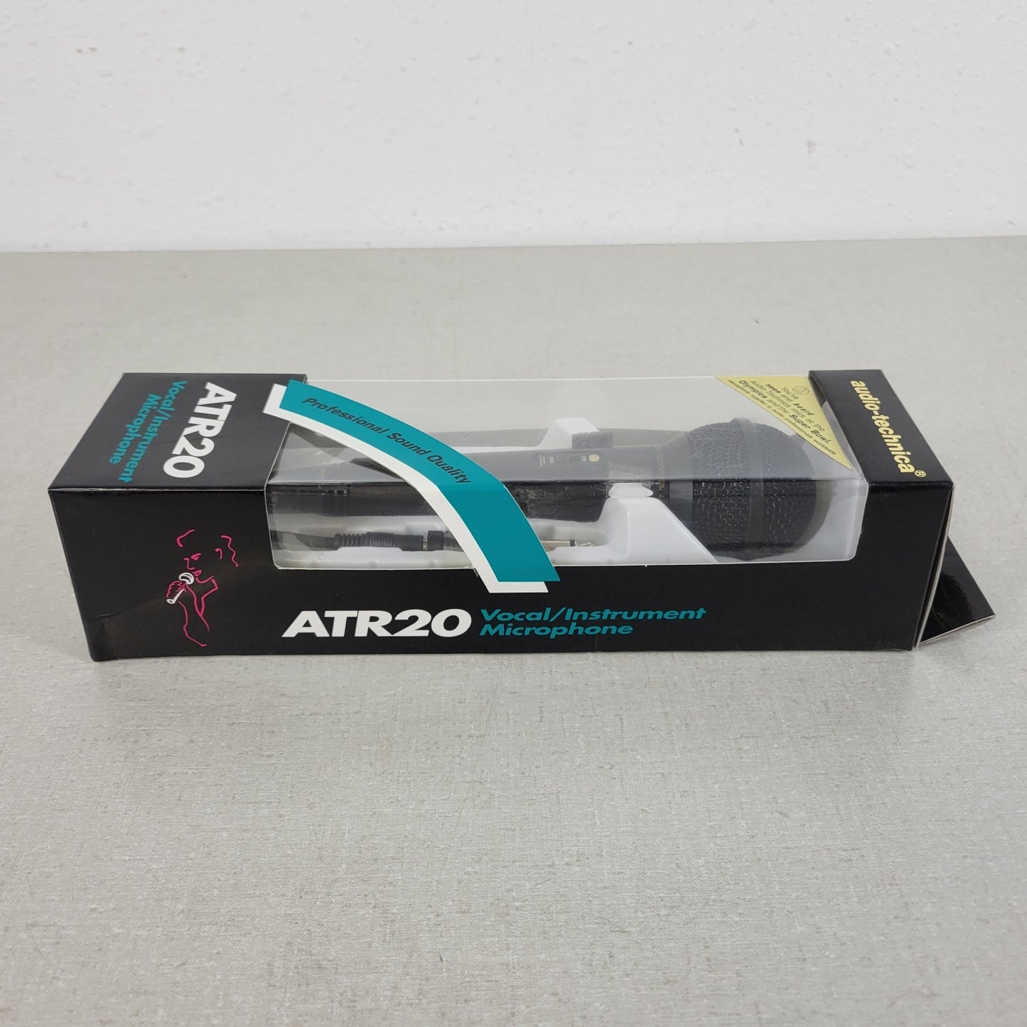 Audio Technica ATR20 Professional Sound Quality Vocal / Instrument Microphone