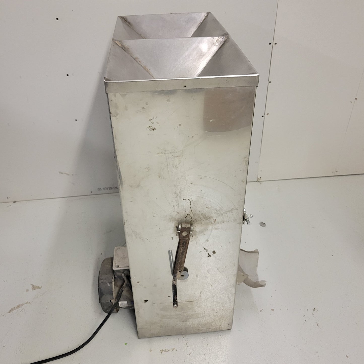 Grain Flour Grinder Mill Manual Dump Handle w/ Electric Dayton 5GD60BA Motor