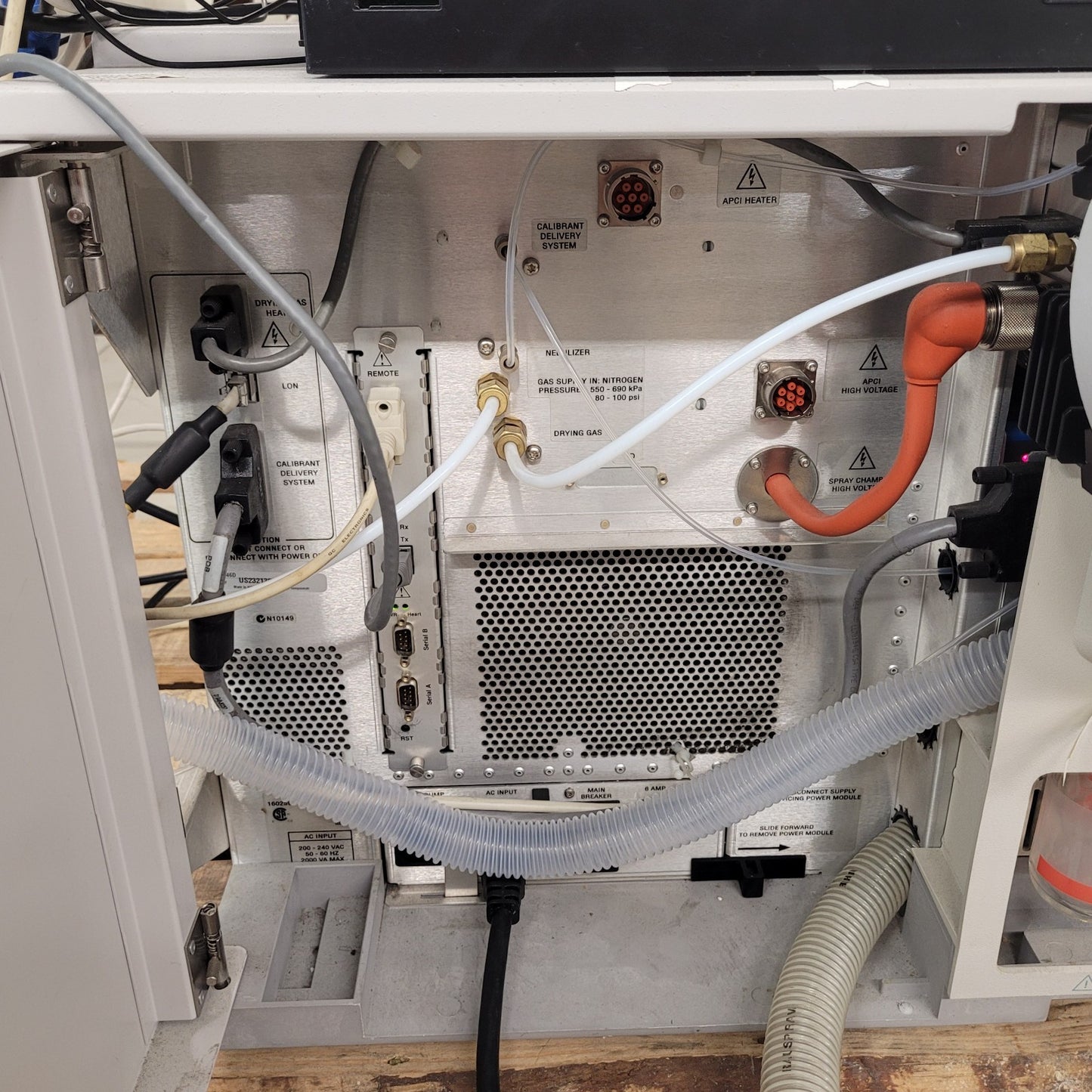 Agilent G1946D 1100 LC/MSD Benchtop Quadrupole Mass Spectrometer w/ PC