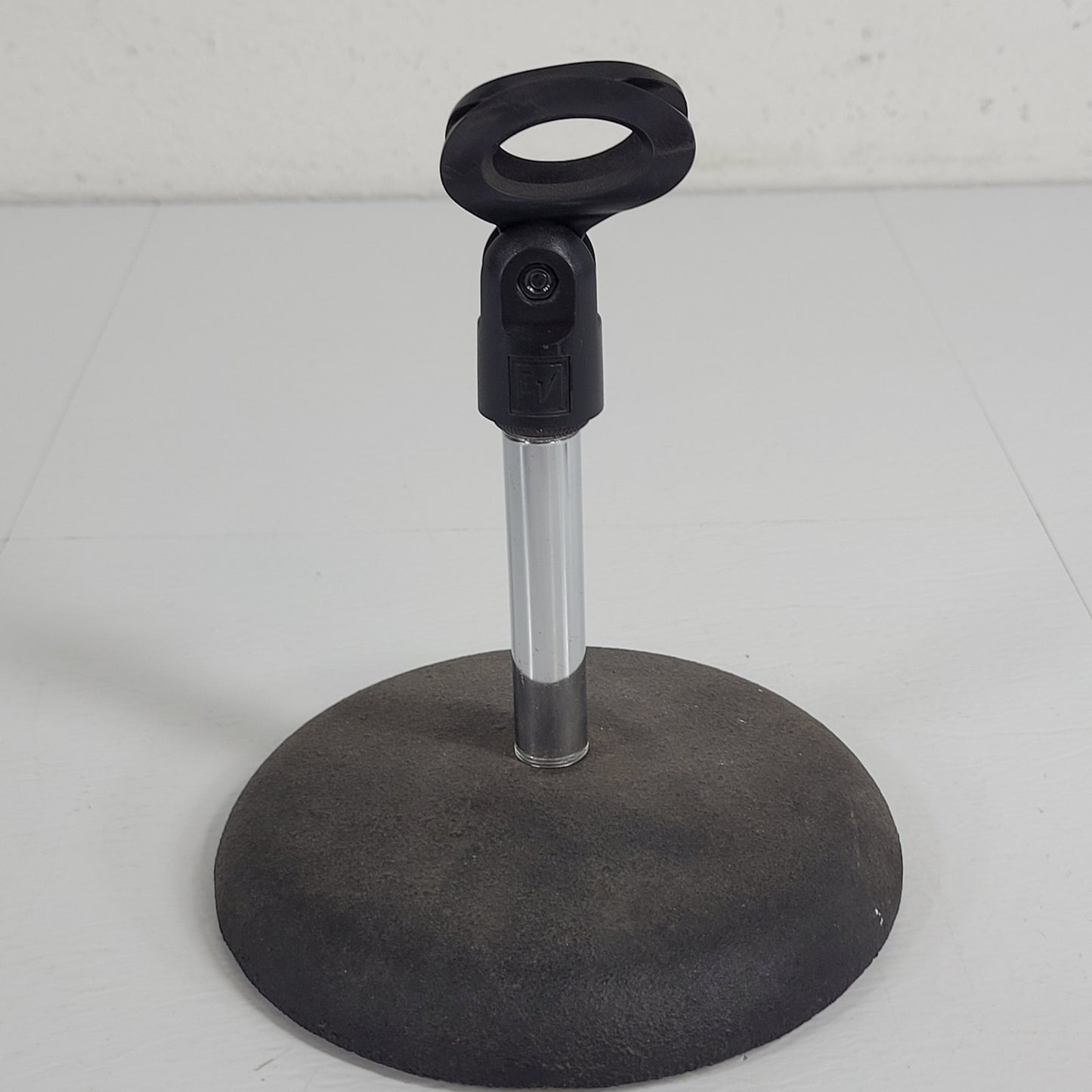 Table Top Microphone Stand 6" Tall Tiny but Sturdy Podium Pulpit