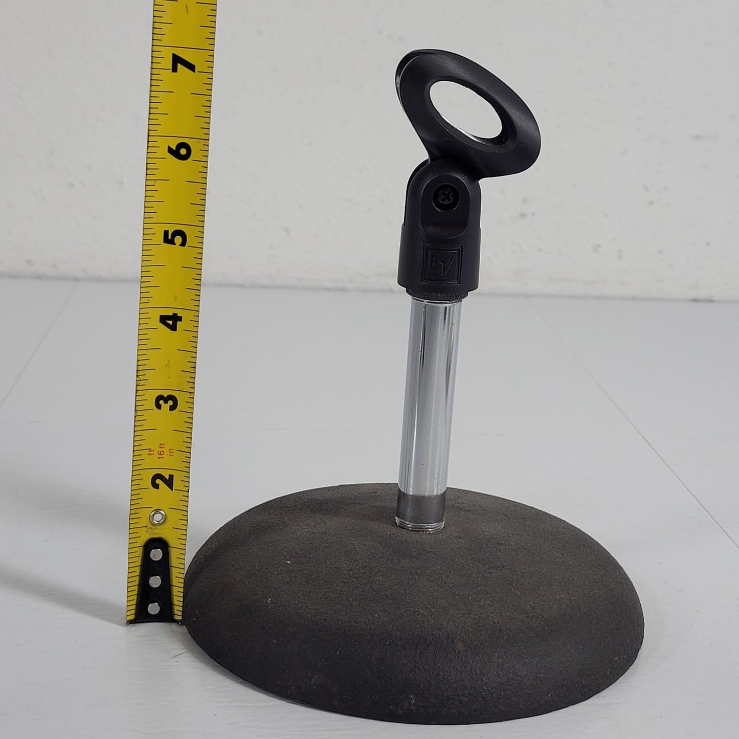 Table Top Microphone Stand 6" Tall Tiny but Sturdy Podium Pulpit