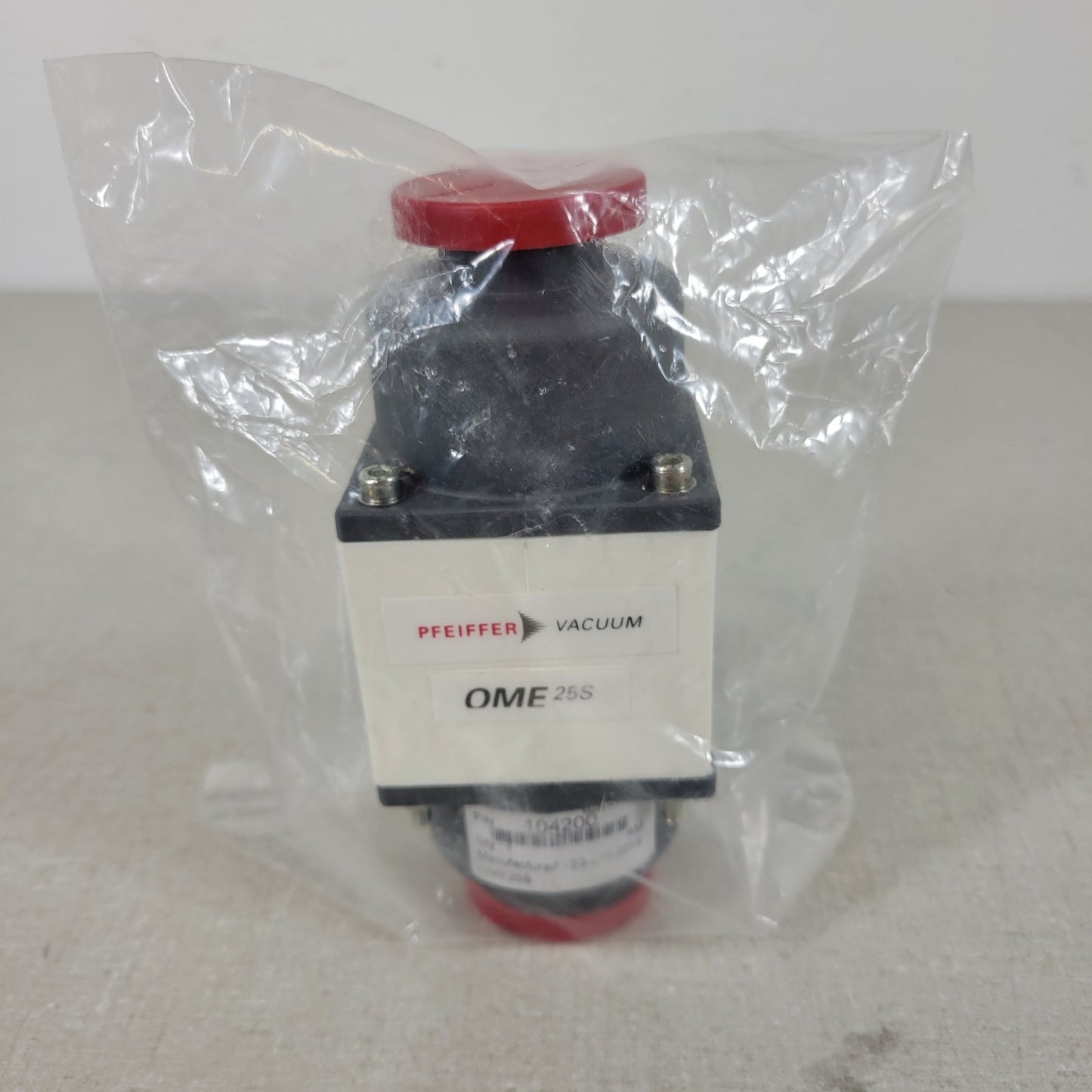 Pfeiffer 104200 OME25S Exhaust Flange Vacuum Oil Mist Separator ISO KF25 NW25