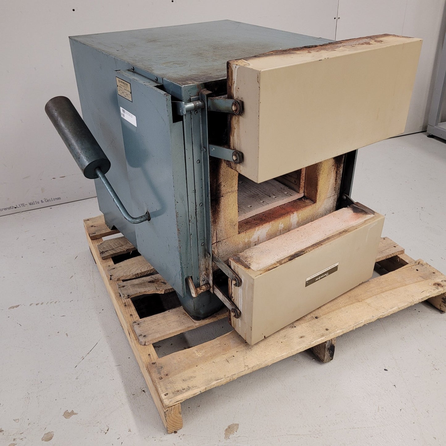 TESTED WORKS Barnstead Thermolyne F-A1740-1 Muffle Furnace 220V Thermostat 3216