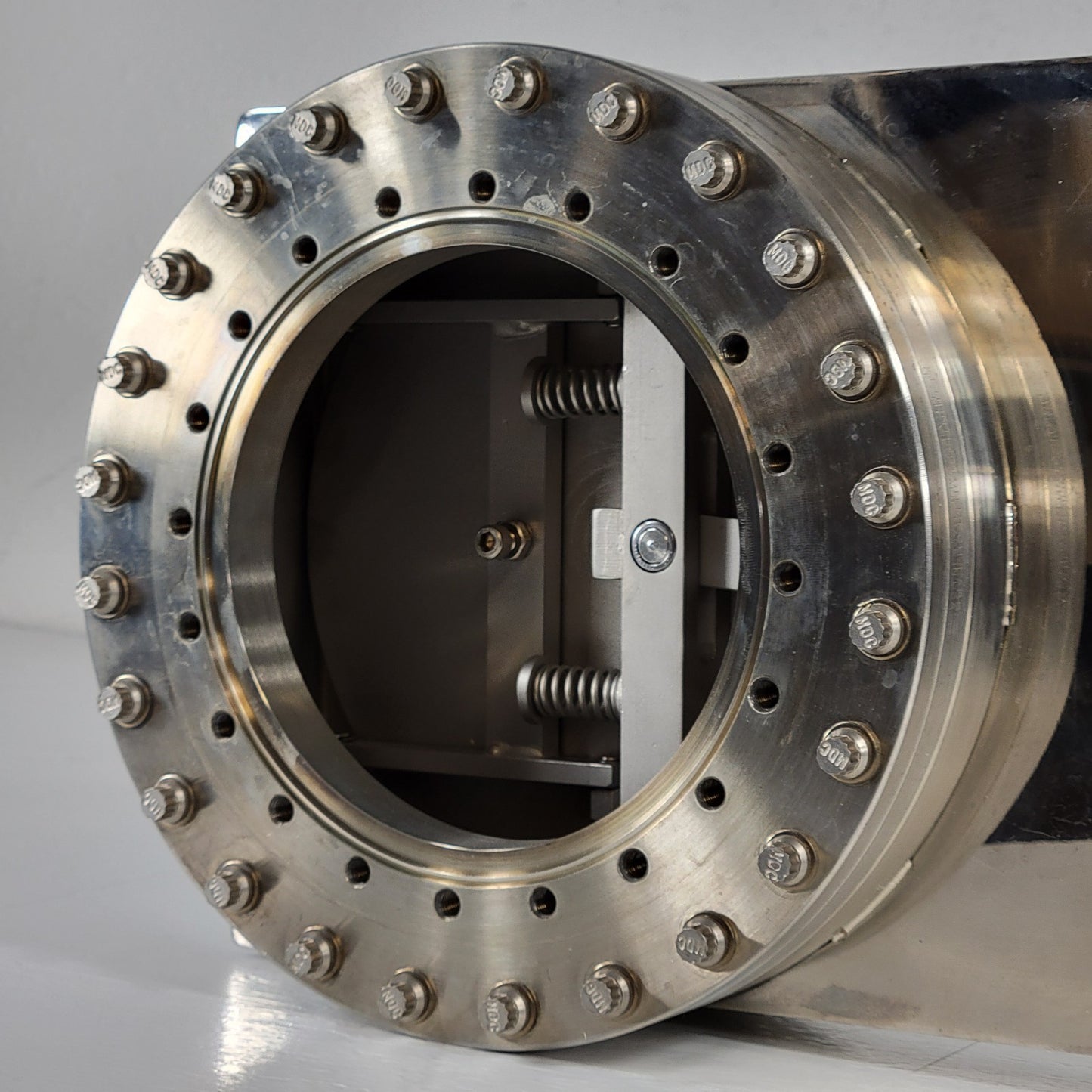 MDC GV-8000M Manual Gate Valve DN200CF 10" CF Conflat Flanges High Vacuum UHV