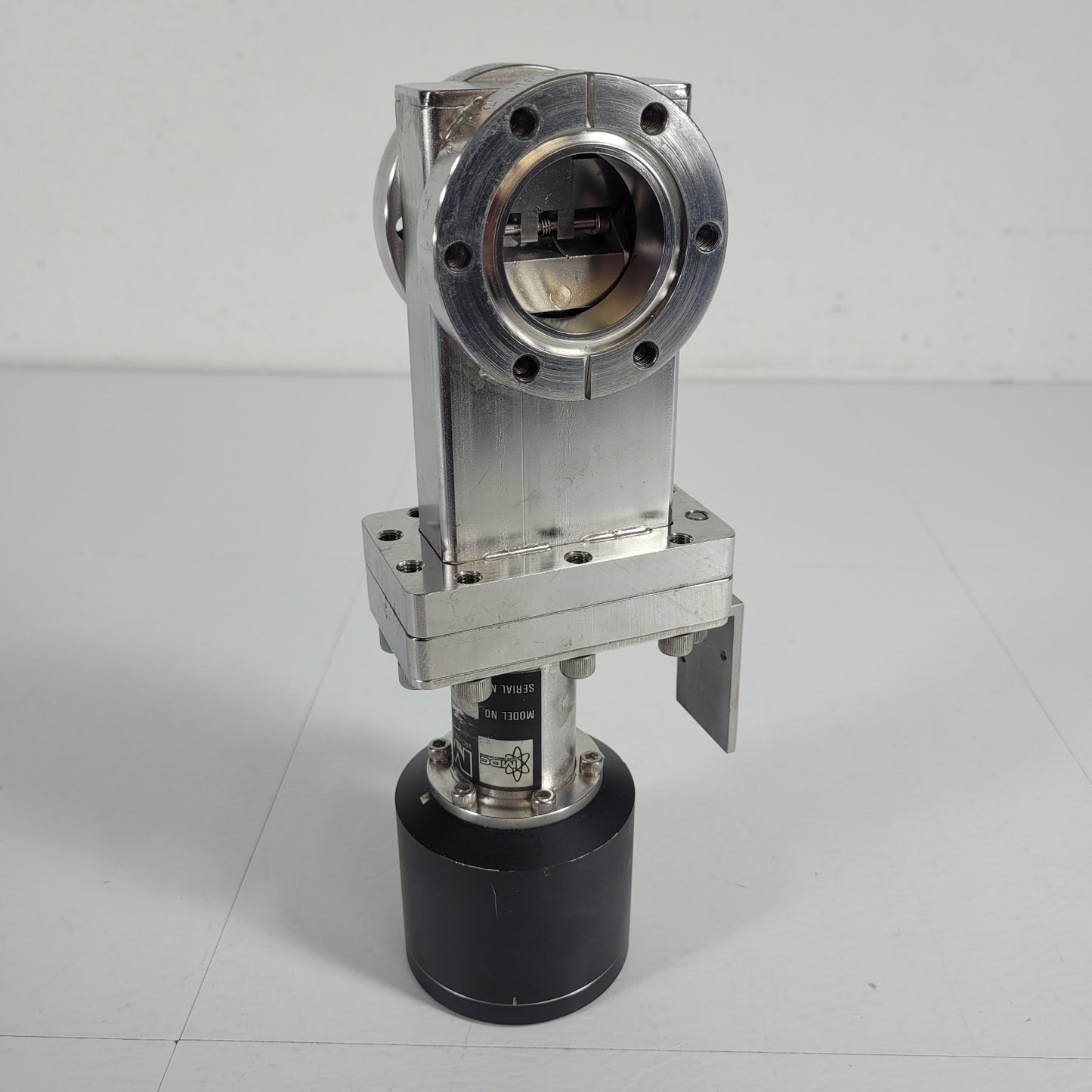 MDC GV-1500V-P Pneumatic Gate Valve DN35CF 2.75" CF Conflat UHV High Vacuum