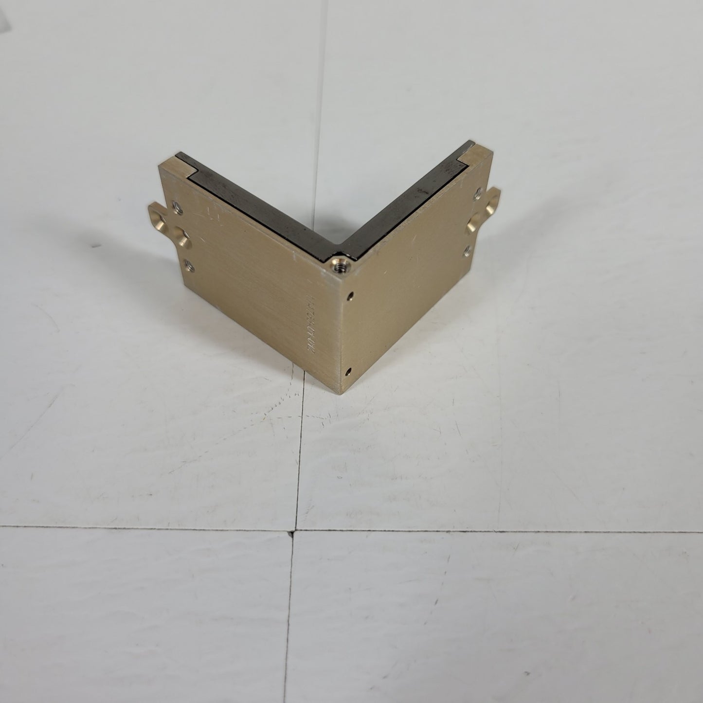 Lab Magnetic Bracket Assembly Machine Milled Steel Right Angle Cube 114743 Diva