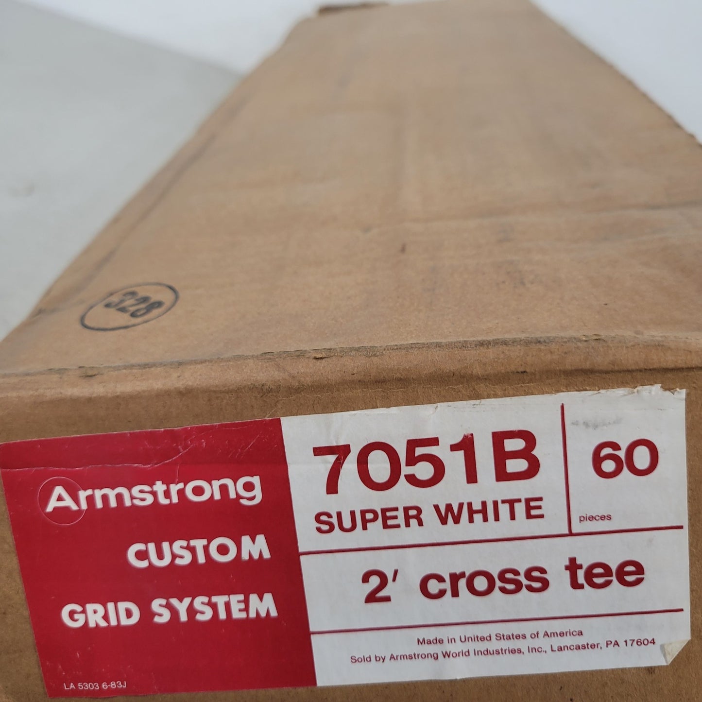 Armstrong 7051B White 2' Ceiling Cross Tee Grid System Box Of 60 Pieces Two Feet