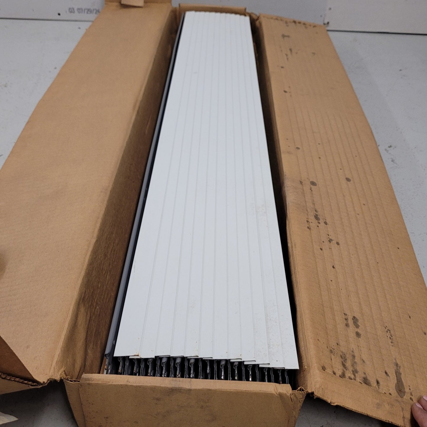 Conwed 89-146 White 4' Drop Ceiling Cross Tee Box Of 50 Piece Steel Framing
