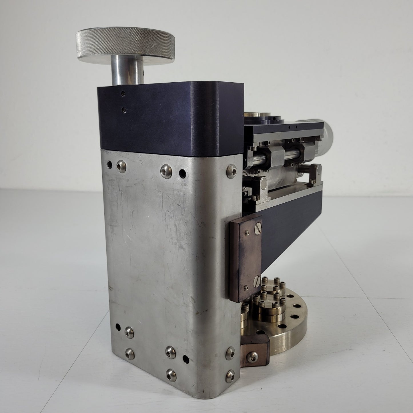 Ultra High Vacuum XYZ Translation Stage DN100CF 6" CF Bellows 2.75" Conflat UHV