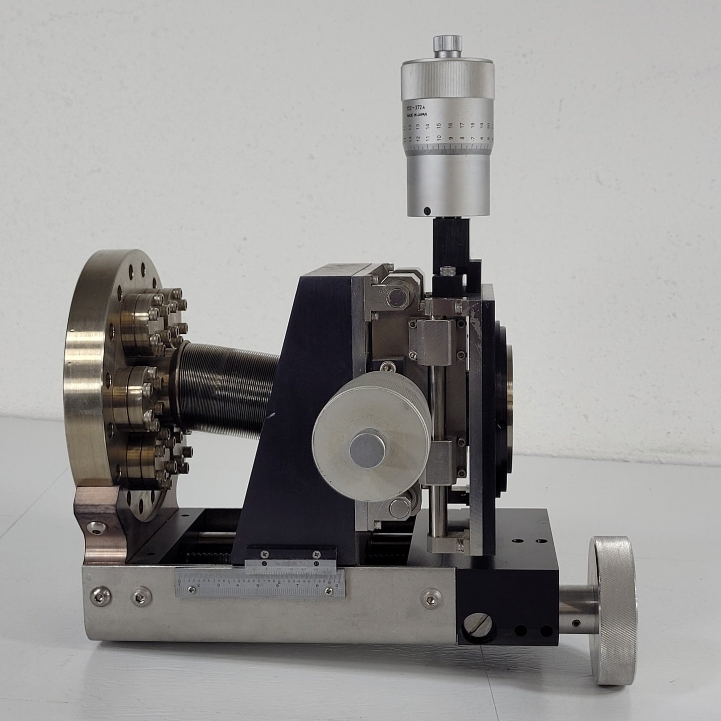Ultra High Vacuum XYZ Translation Stage DN100CF 6" CF Bellows 2.75" Conflat UHV