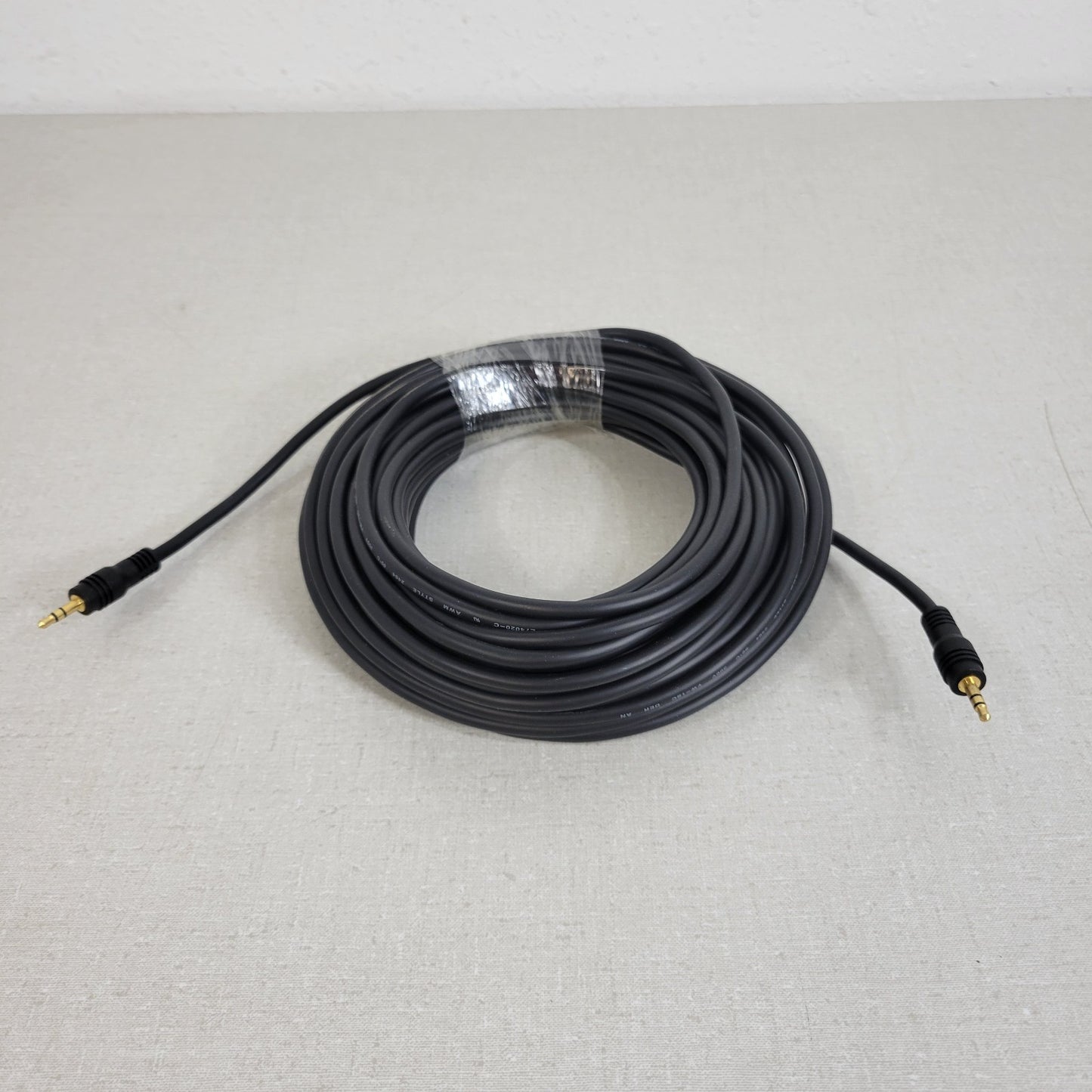 L-Com CTL35MM-100 Stereo Audio Cable Male 100ft 3.5mm Aux Jack Gold Plated