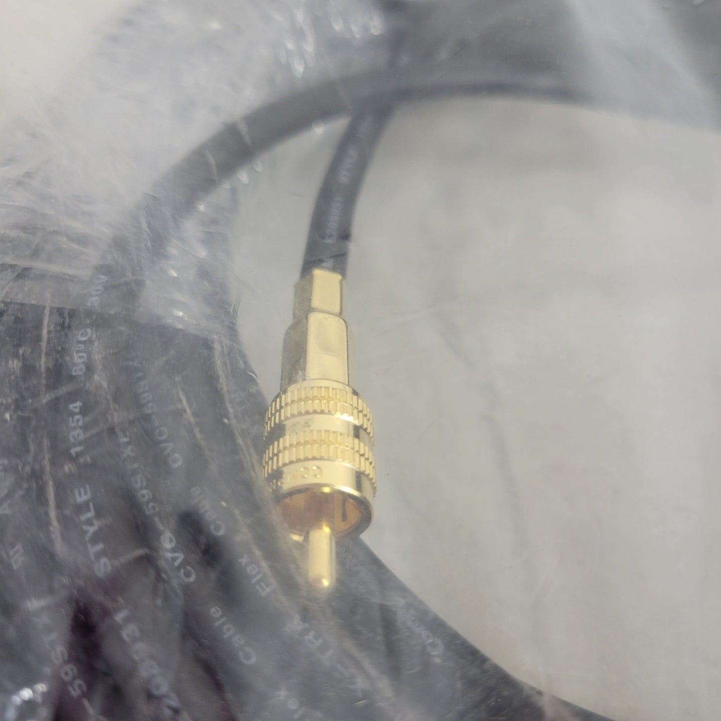 Comprehensive PP-PP-CV-75HR  AV/IT Plenum RCA Male to Male 75' Gold Plated Cable