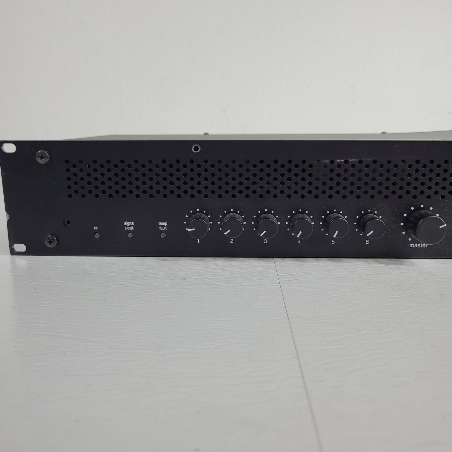 *PARTS* Biamp MXA150 6-Channel Audio Mixer Amplifier Physical Damage No Power On