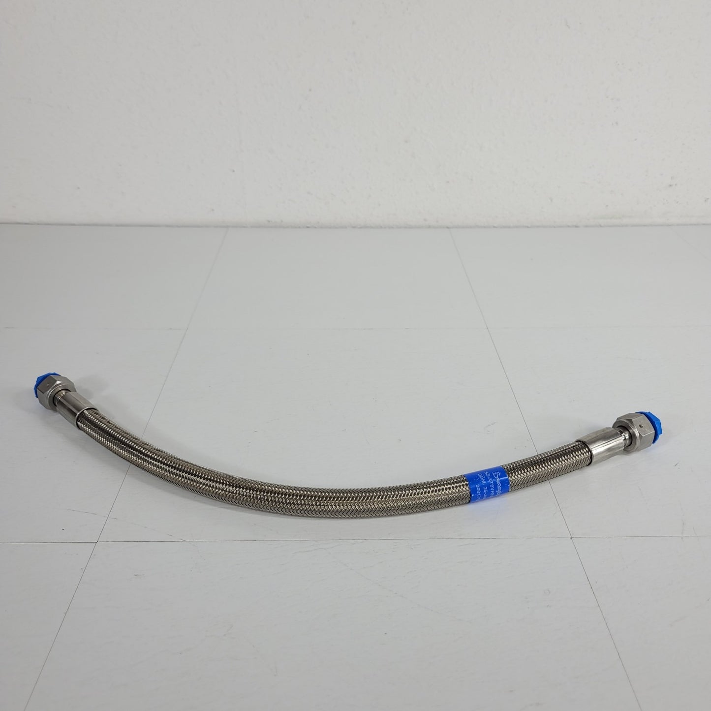 Swagelok SS-XT8VF8VF8-20 20.5" Stainless Steel Flexible Braided Hose 3001713