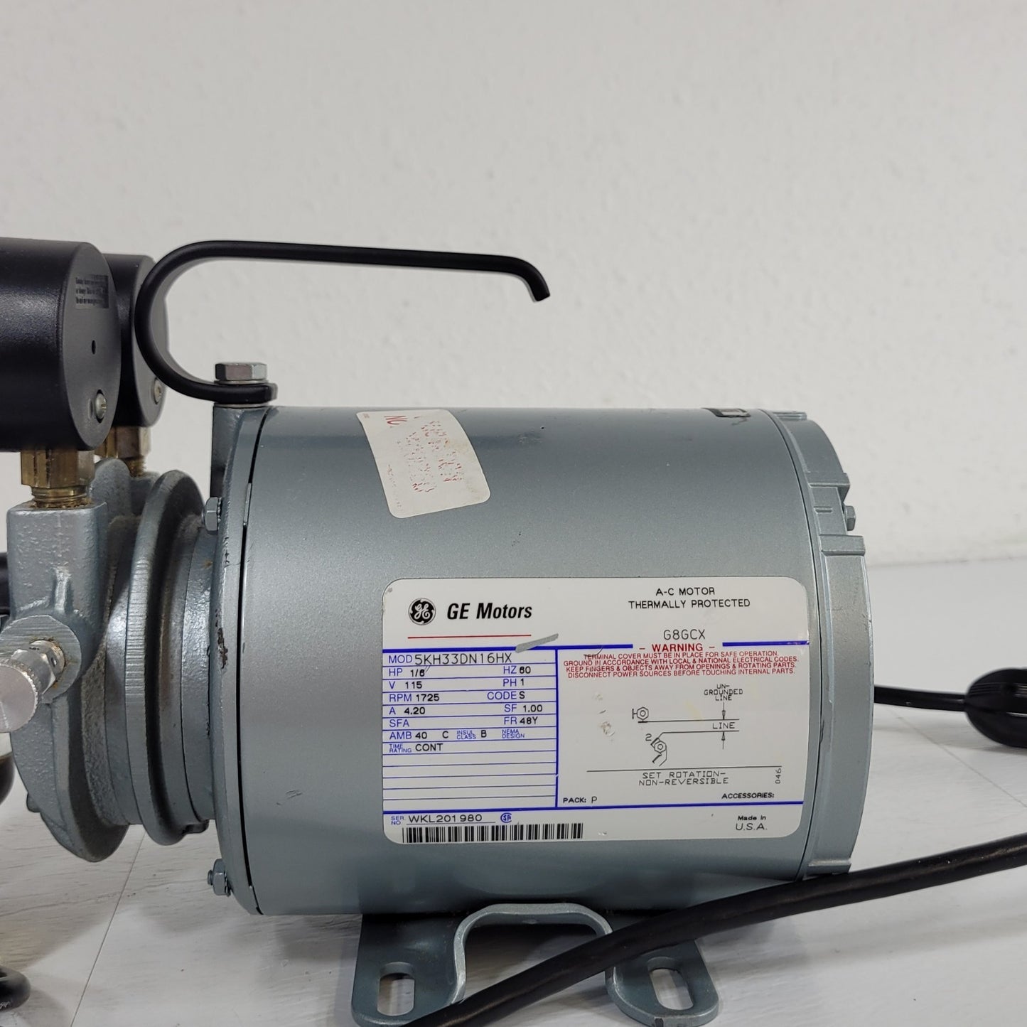 Tested Works Gast G8GCX Air Vacuum Compressor Pump 1/6HP w/ Collection Cups