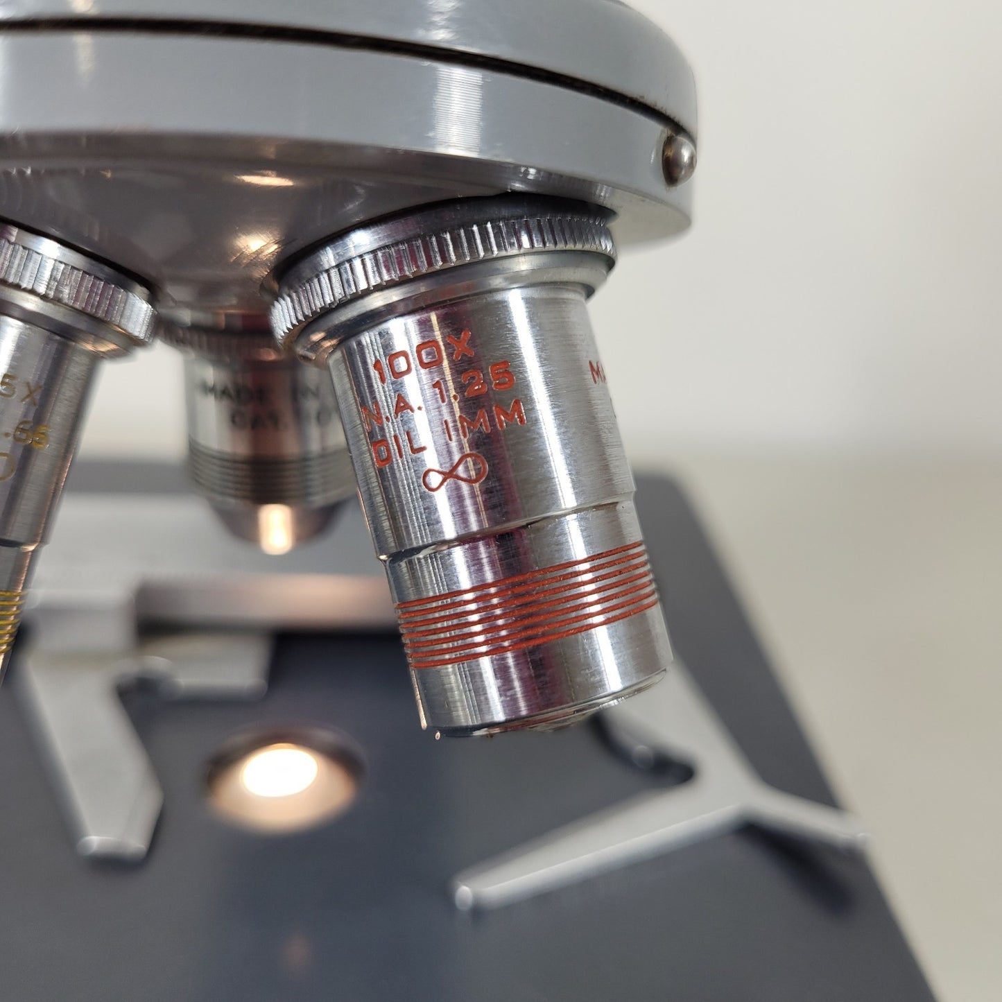 American Optical AO 60.61.62 Fifty Microscope 10x 45x 100x Objective w/ Lamp