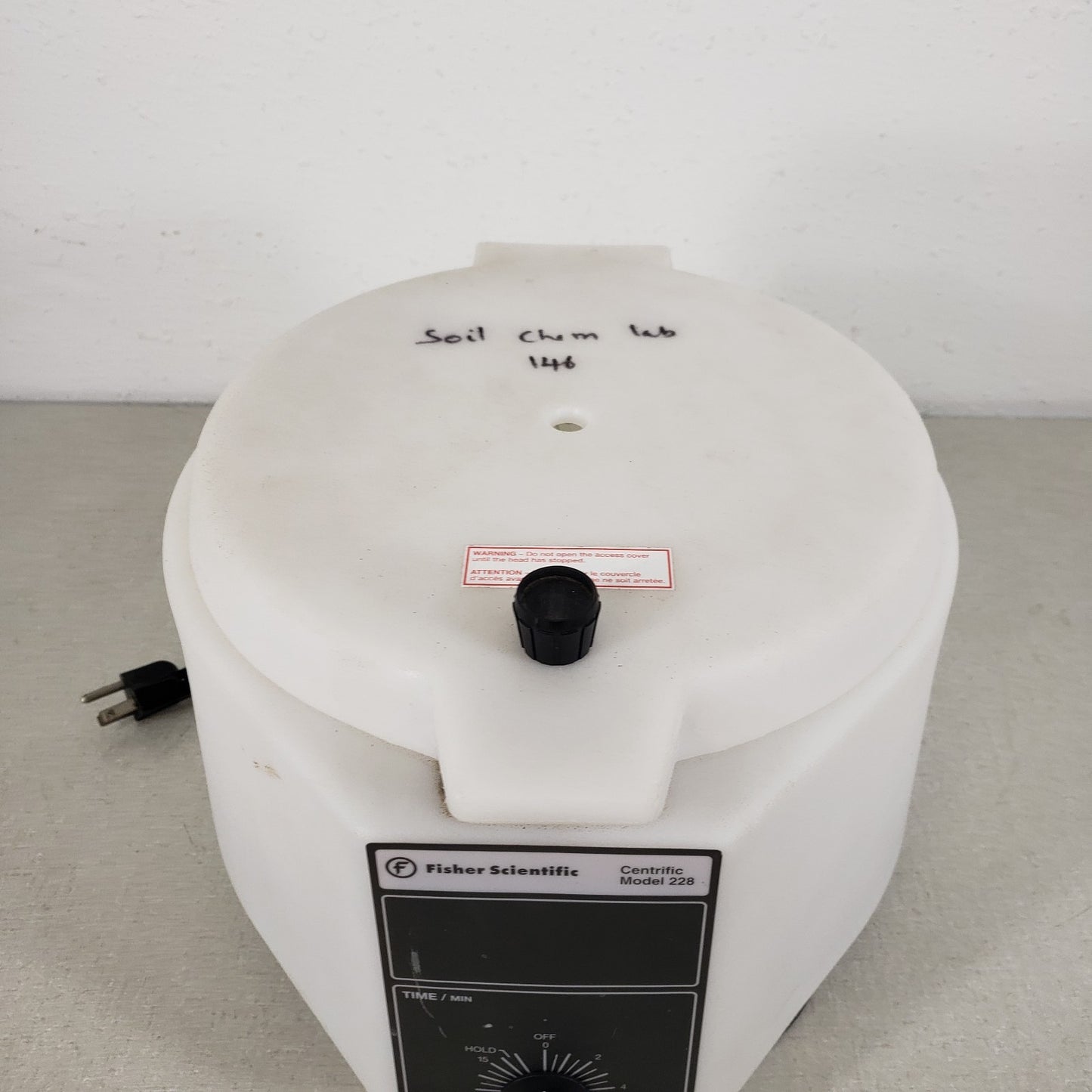 Tested Works Fisher Scientific Centrific 228 Centrifuge 6-Place Rotor 3400 RPM