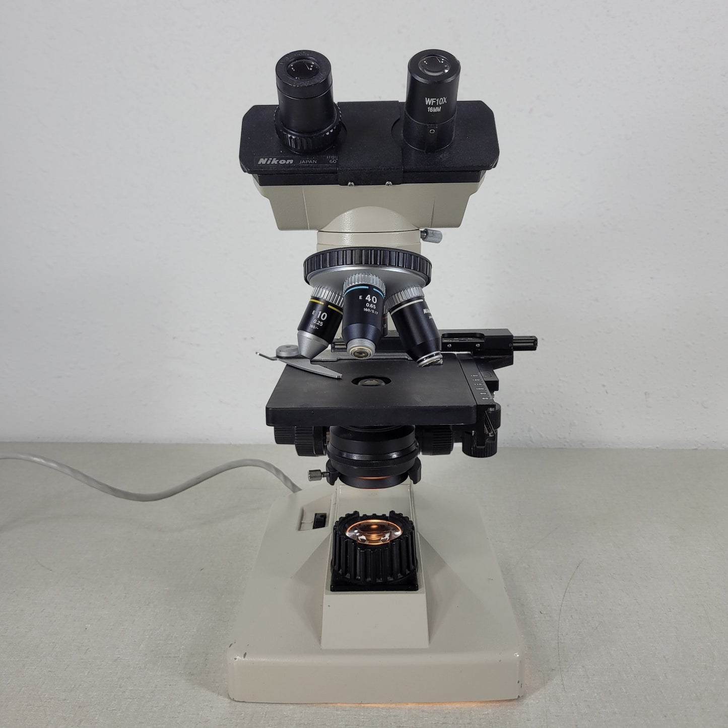 LOADED TESTED Nikon Alphaphot YS-2 Binocular Microscope E4 E10 E40 E100