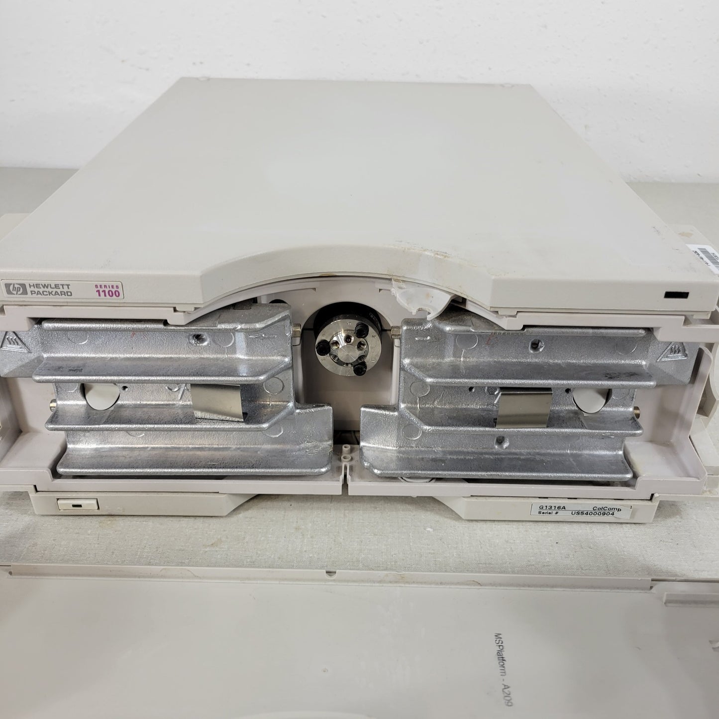 TESTED WORKS HP Hewlett Packard G1316A ColComp Column Compartment Oven HPLC 1100