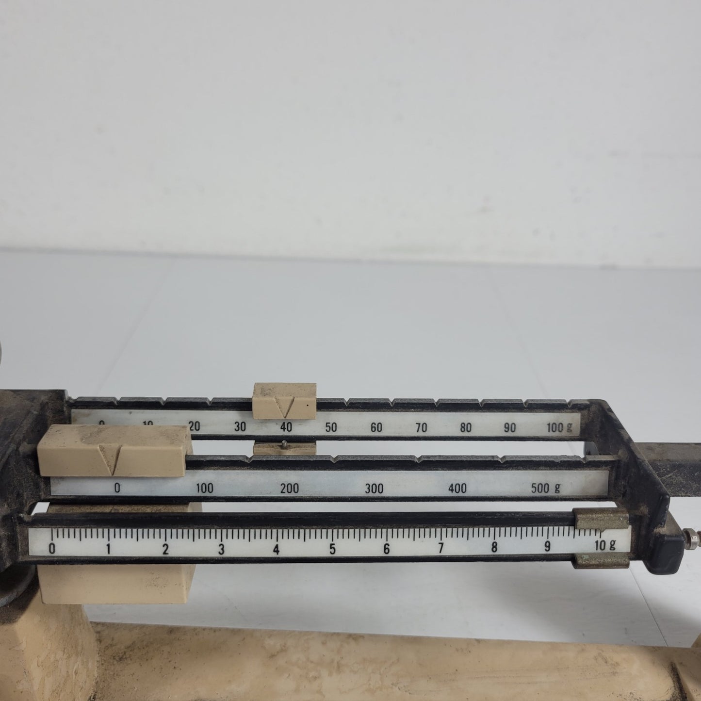 Vintage Ohaus Triple Beam Balance 700 2610g 5lb 2oz Scale Metal