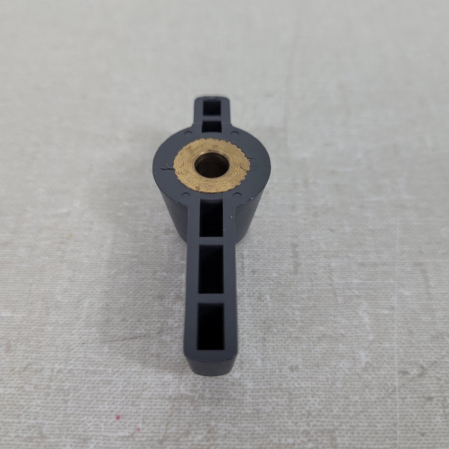 Thermo Fisher Scientific 045-721201 NC Knob SMPL Comp .25 Dark Gray FTIR Sample