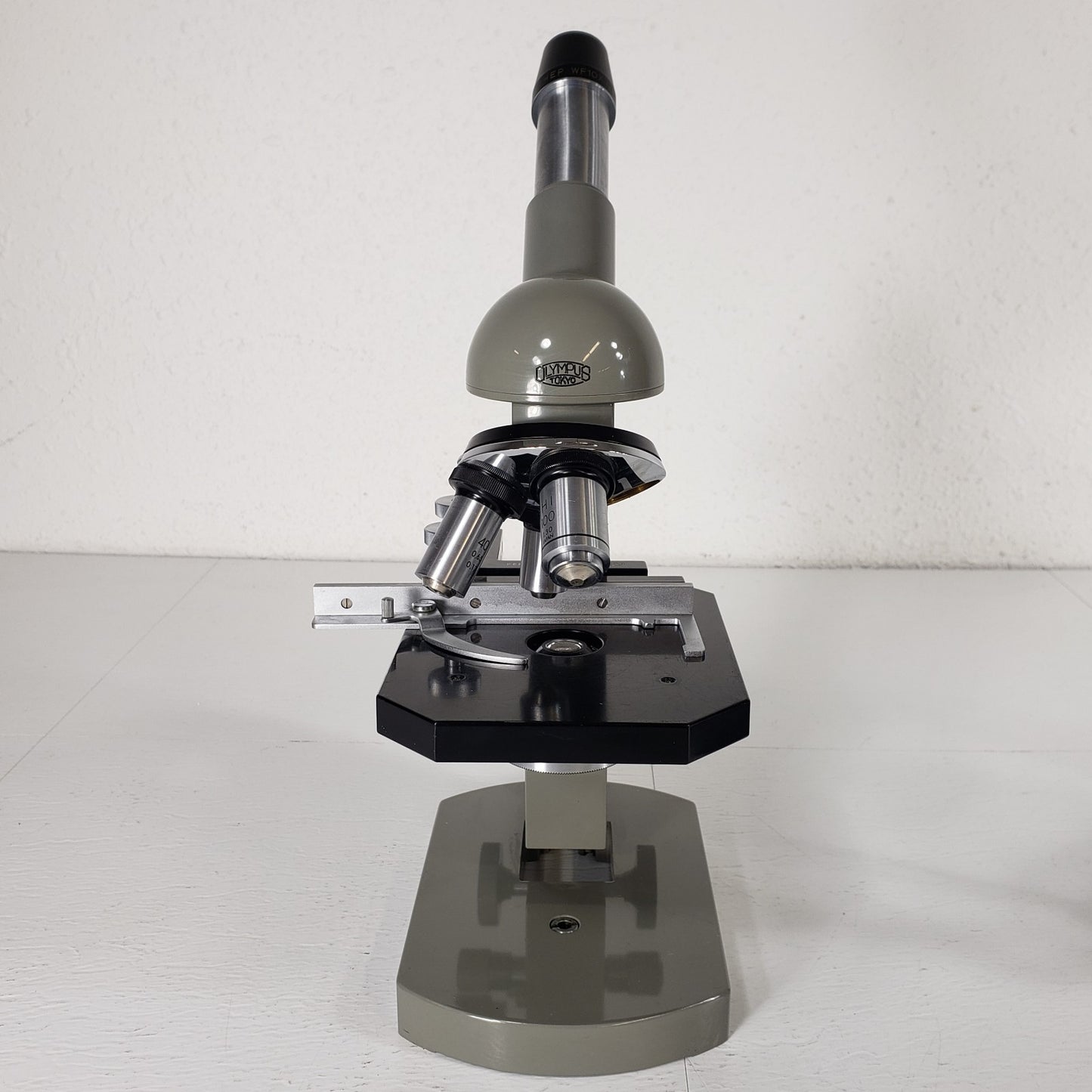 Tested Vintage Olympus Tokyo Monocular Microscope With 10X 40X 100X Objectives