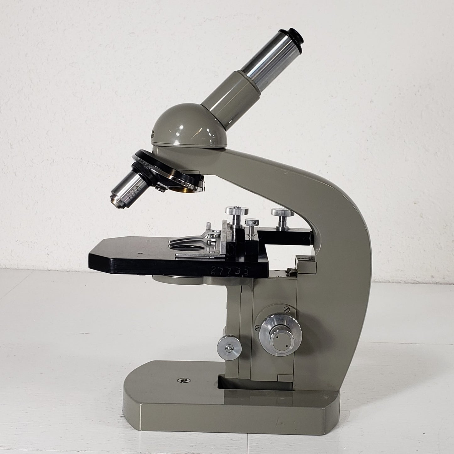 Tested Vintage Olympus Tokyo Monocular Upright Microscope w/ 10X 40X Objectives
