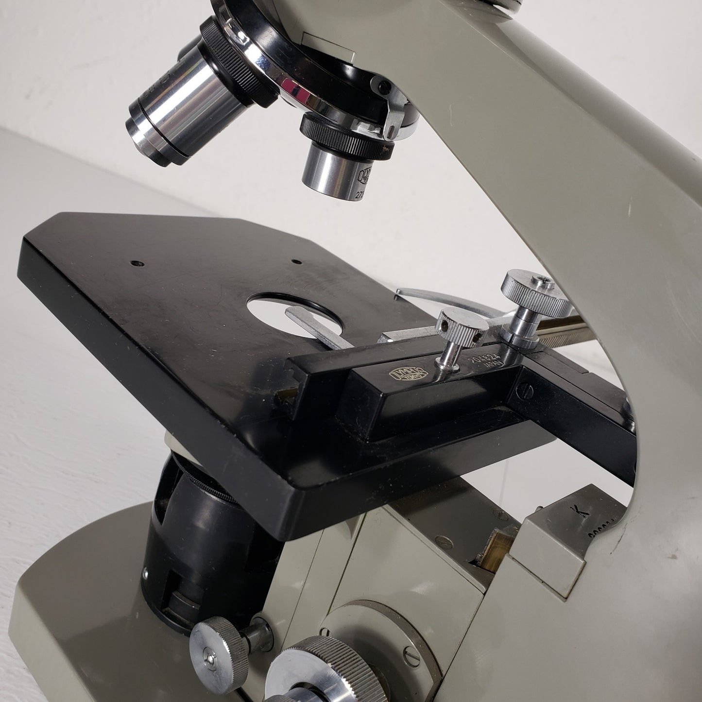 Tested Vintage Olympus Tokyo Monocular Microscope With Illuminator & Objectives