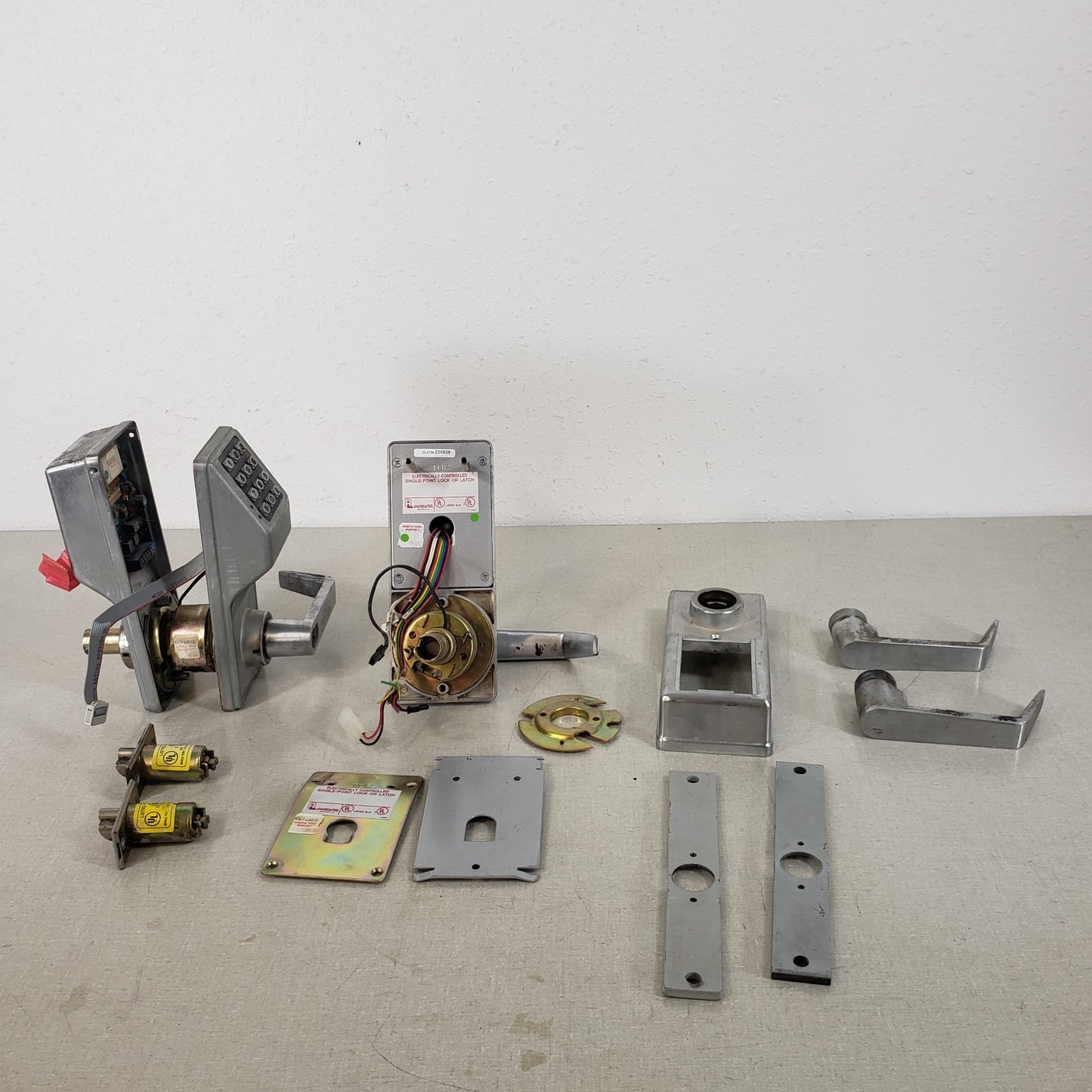 Trilogy DL2700 Parts Lot Door Handles Keypads Backplates Latches Strike Plate