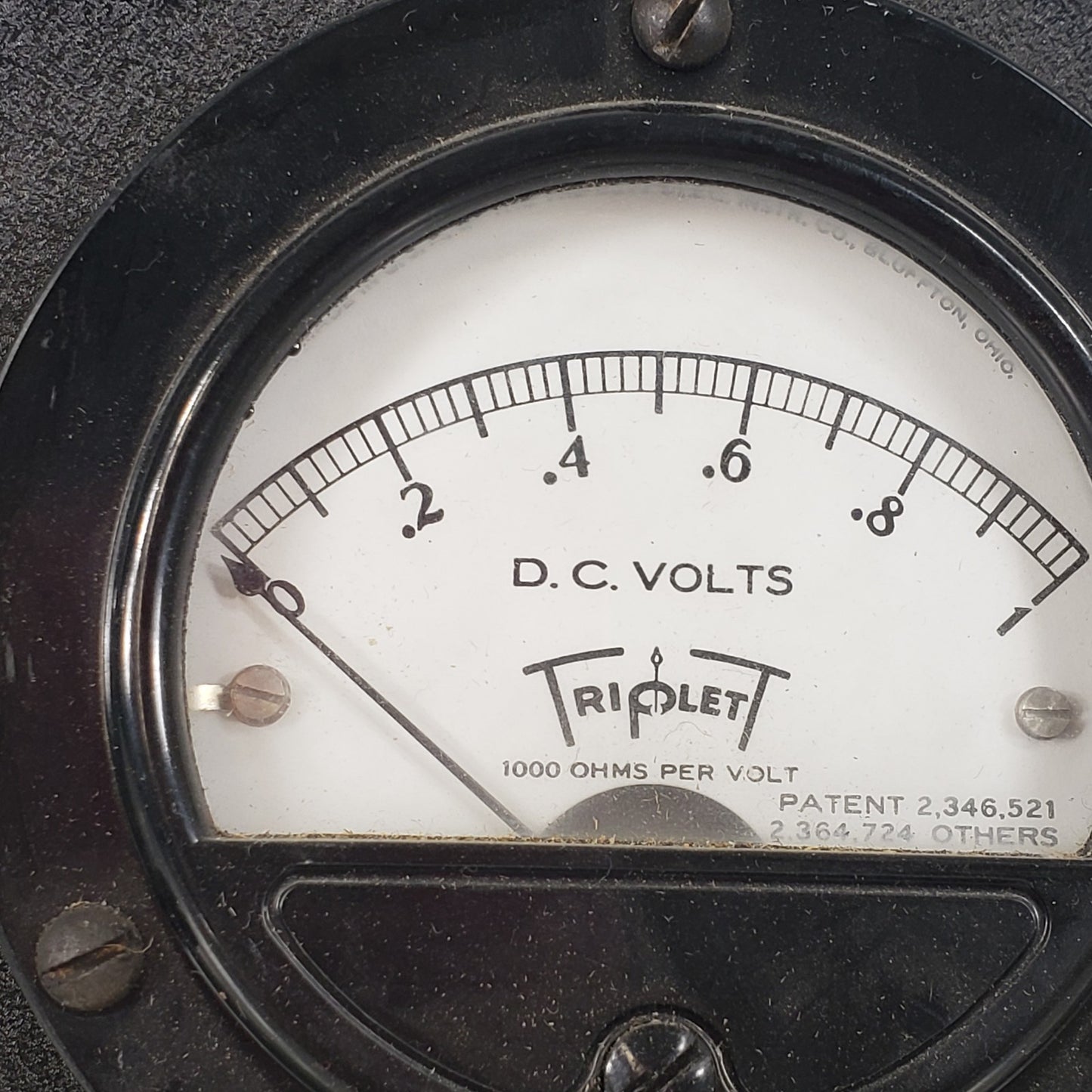 Vintage Tripplet 321 D.C Volt Meter 0-1 1000 OHMS Per Volt Metal Housing