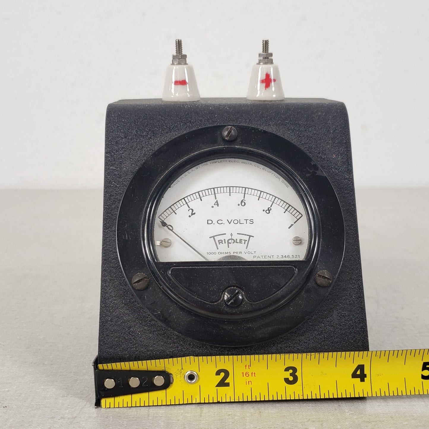 Vintage Tripplet 321 D.C Volt Meter 0-1 1000 OHMS Per Volt Metal Housing