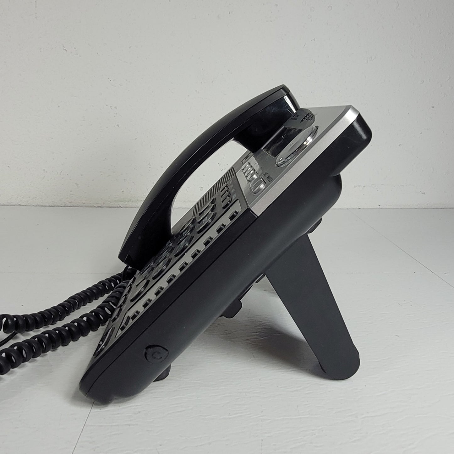 AT&T ML17939 2-Line Corded Speakerphone with Caller ID and Digital Answering