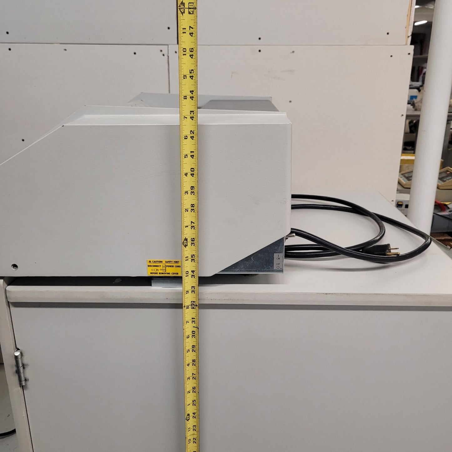 TESTED Cummins 195-9004-00 Strip Cut Paper Pro-Grade Commercial Shredder 195-04